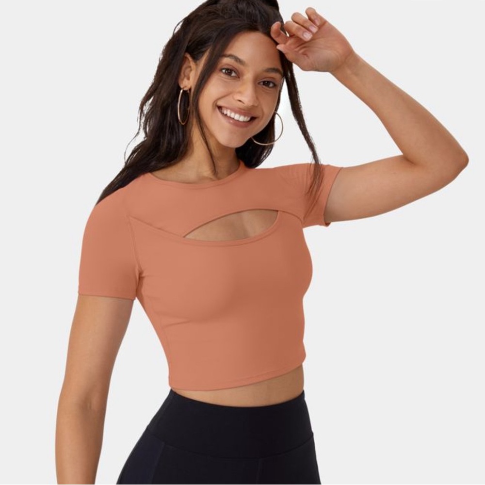 Halara NWT softlyzero plush round neck cutout cropped barre sports top XL